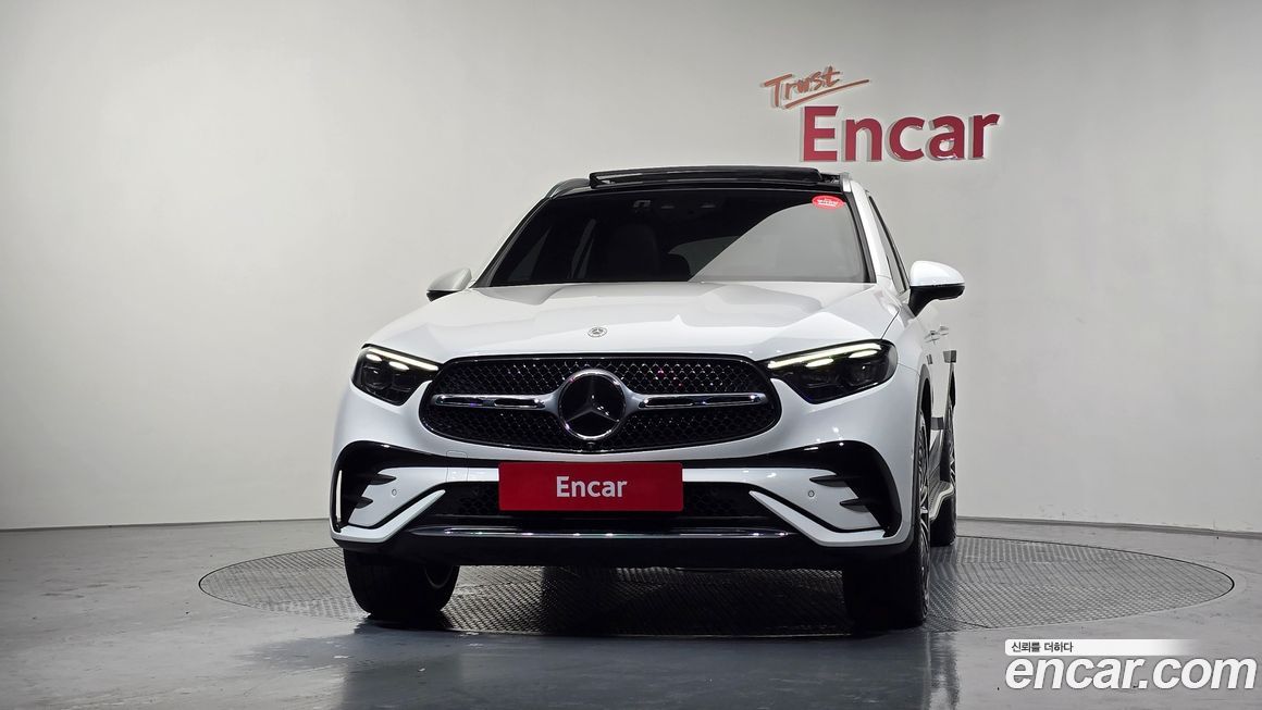 Mercedes-Benz GLC-Class 2023
