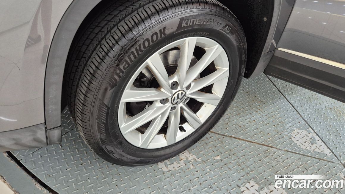 Volkswagen Tiguan 2015