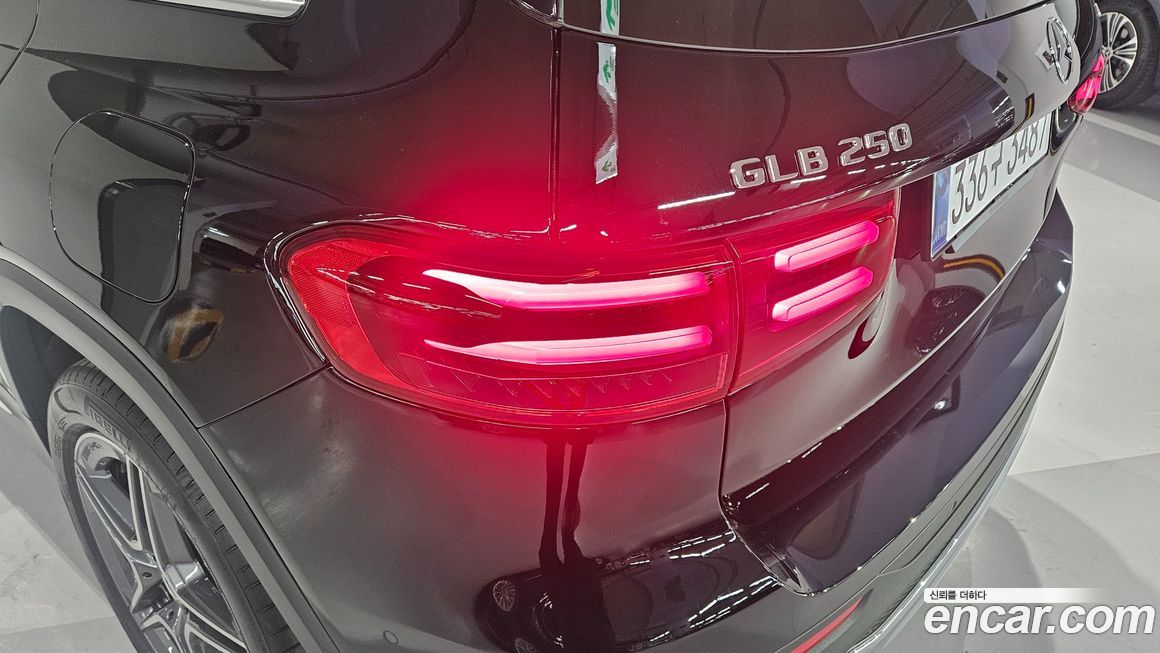 Mercedes-Benz GLB-Class 2026