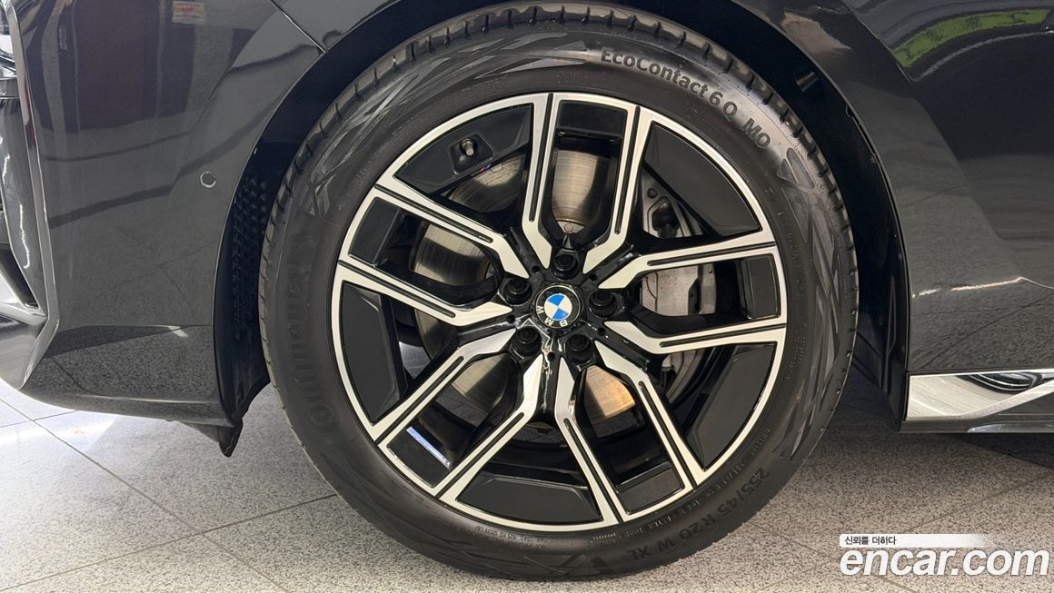 BMW 7-Series 2025