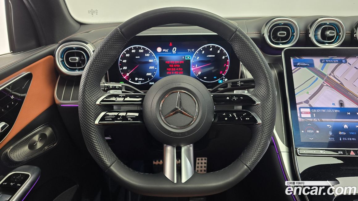 Mercedes-Benz GLC-Class 2023