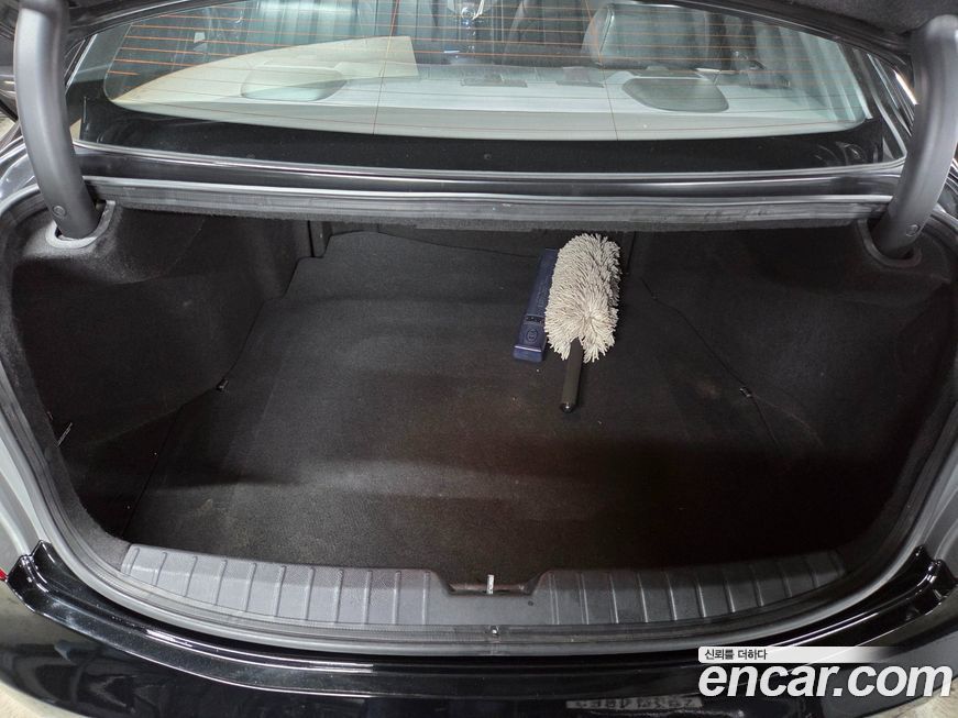 Hyundai Grandeur 2012