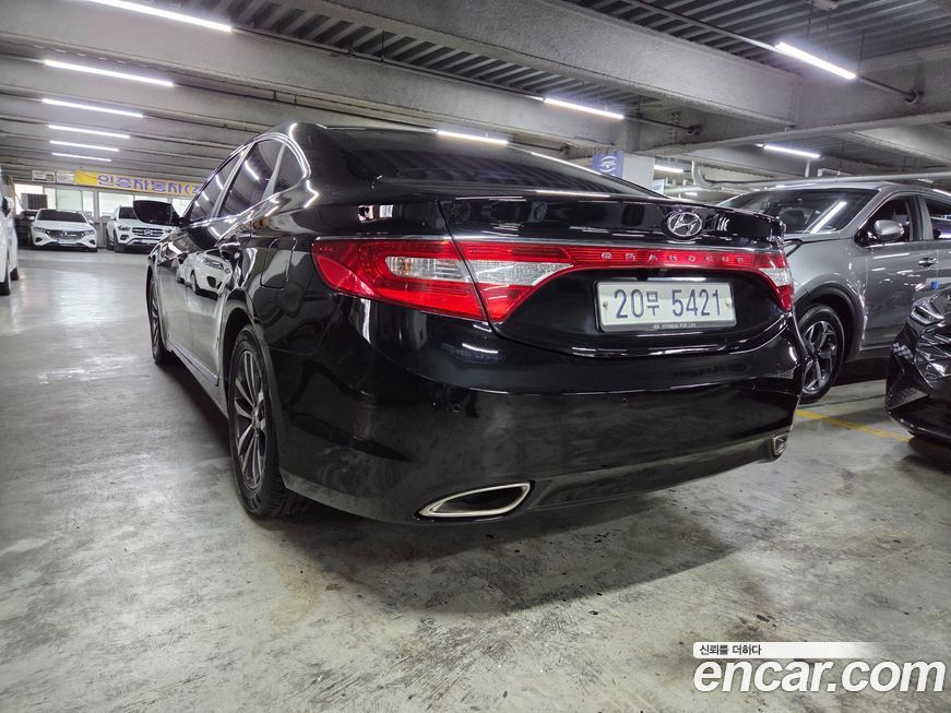 Hyundai Grandeur 2012