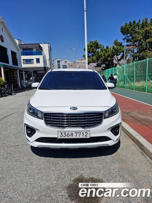Kia Canival 2019