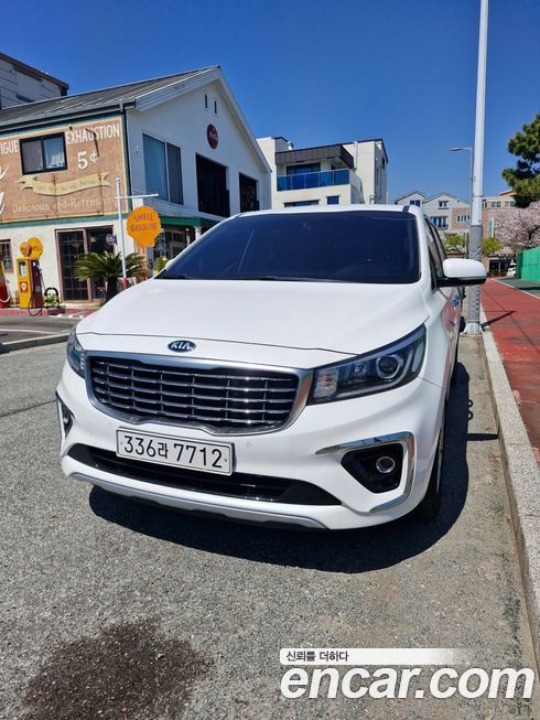 Kia Canival 2019