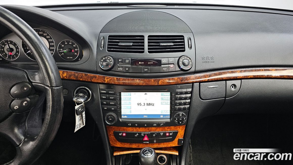 Mercedes-Benz E-Class 2008