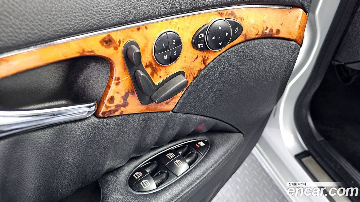 Mercedes-Benz E-Class 2008