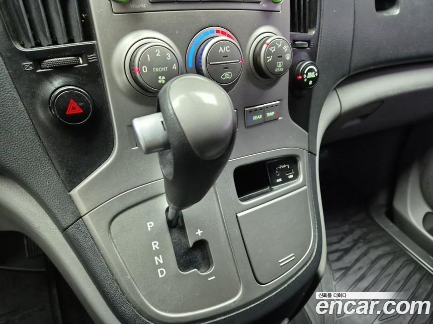 Hyundai Starex 2015