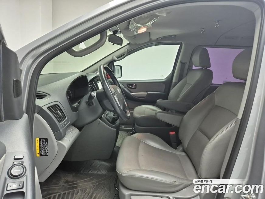 Hyundai Starex 2018