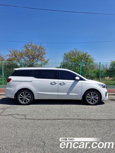 Kia Canival 2019