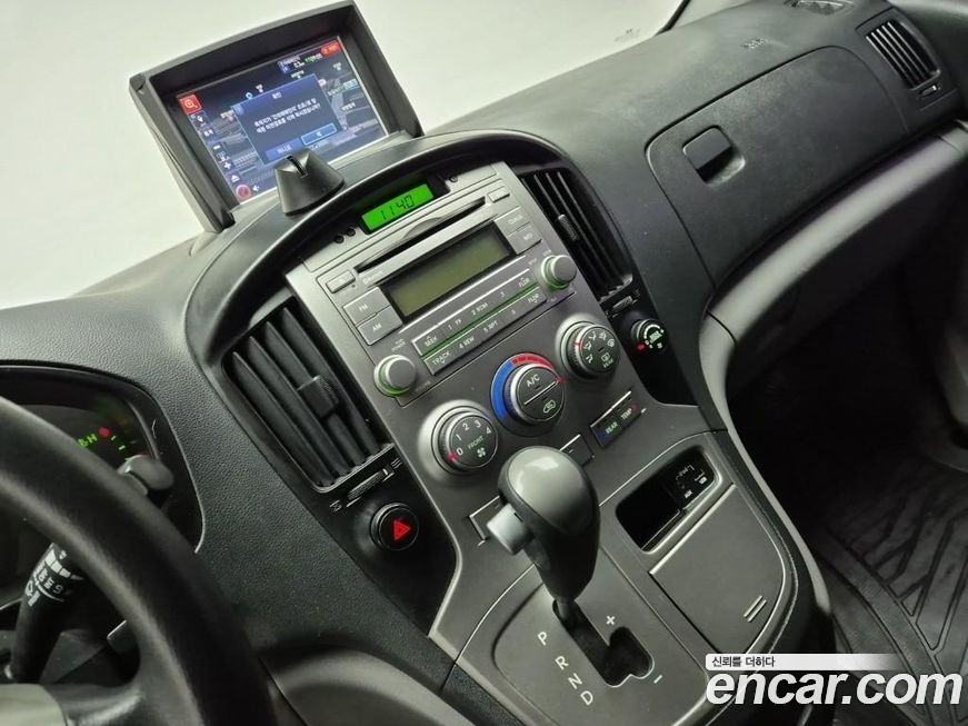 Hyundai Starex 2015