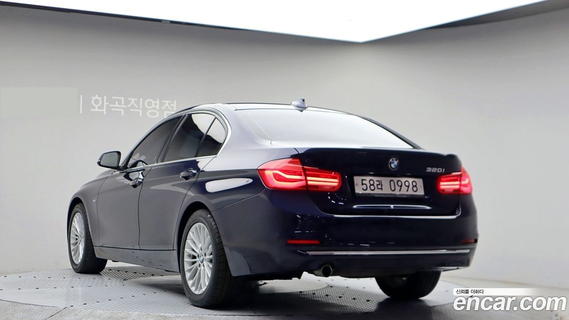 BMW 3-Series 2016