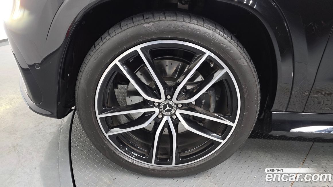 Mercedes-Benz GLS-Class 2024