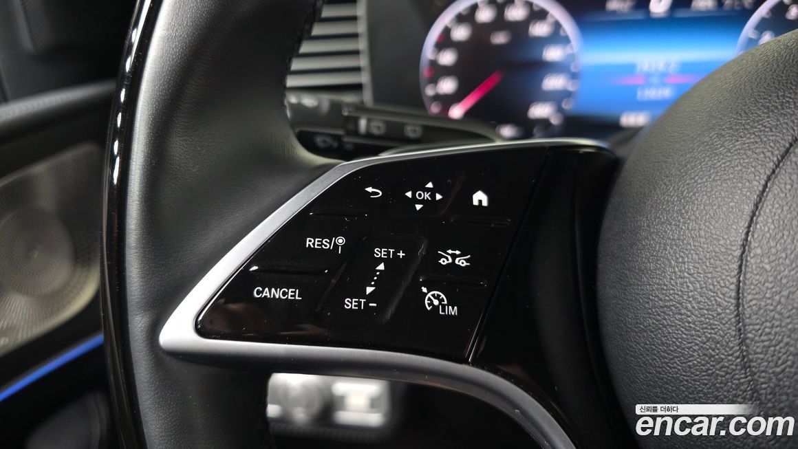 Mercedes-Benz GLS-Class 2024