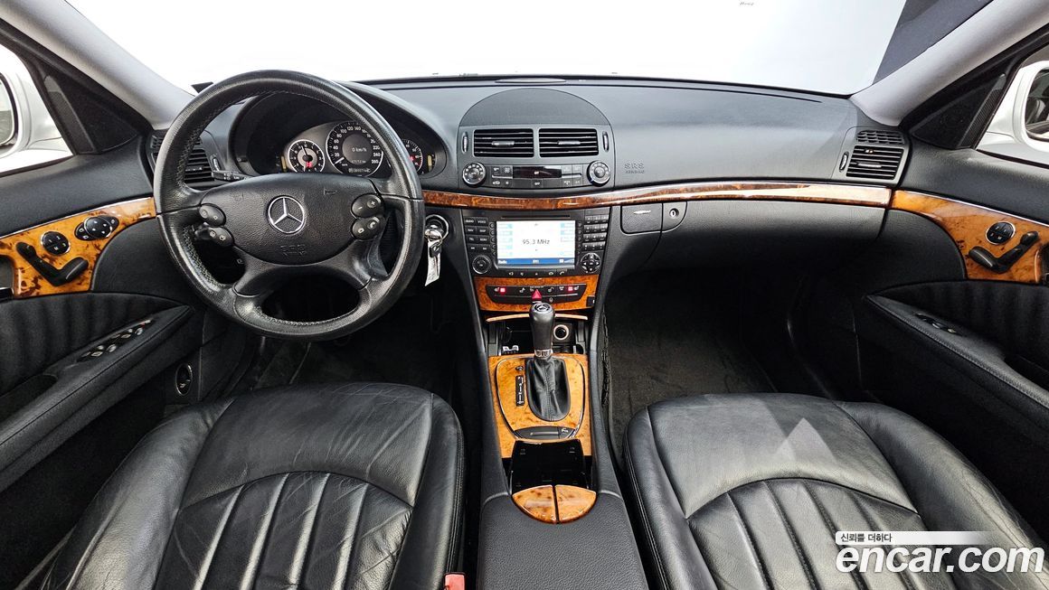 Mercedes-Benz E-Class 2008
