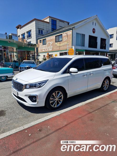 Kia Canival 2019