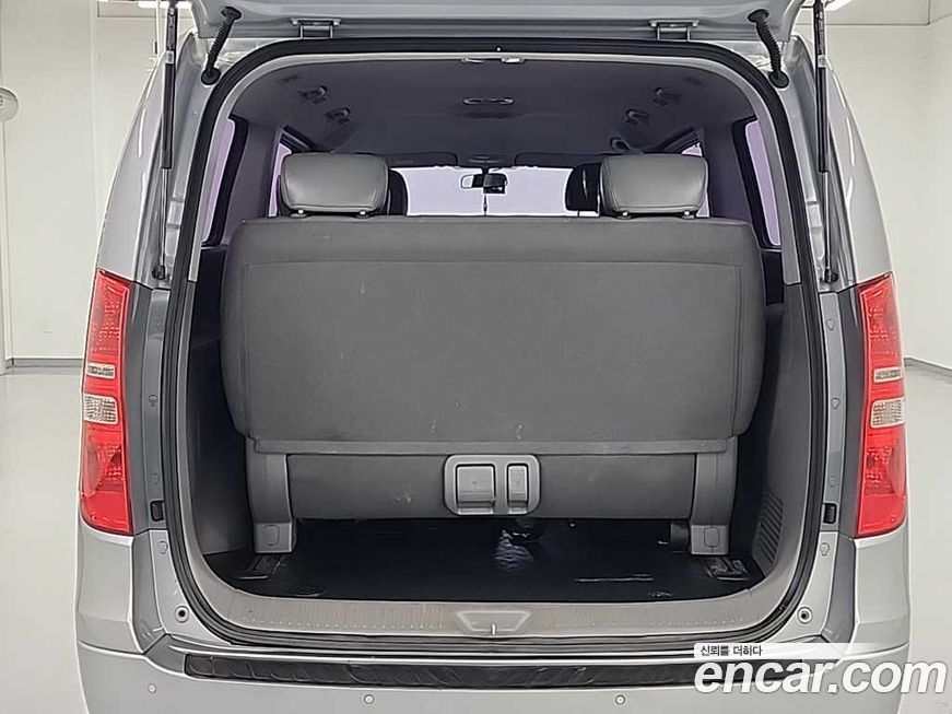 Hyundai Starex 2019