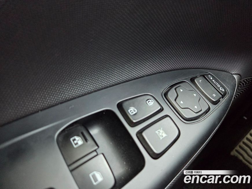 Hyundai Veloster 2021