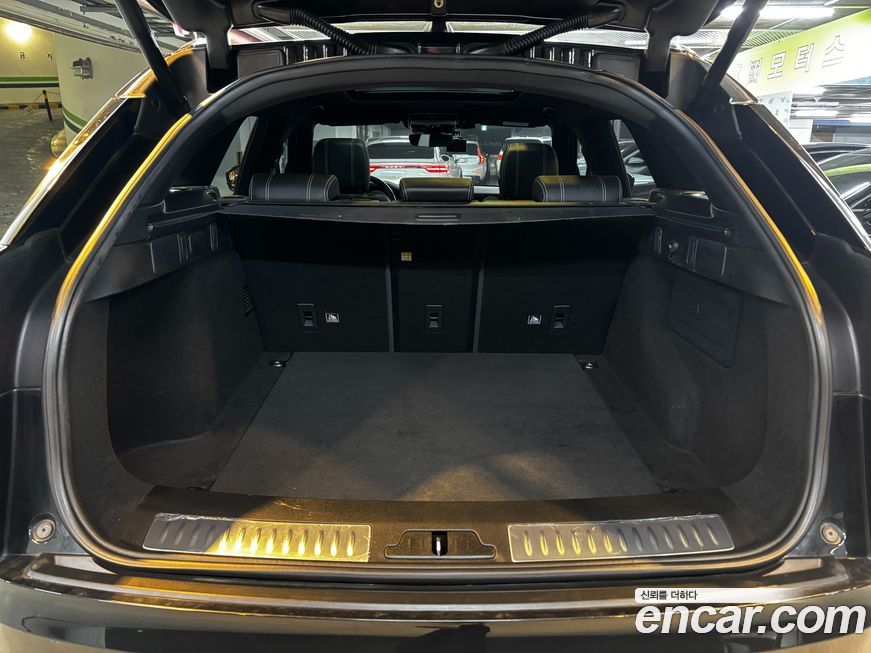 Land Rover Range Rover Velar 2020
