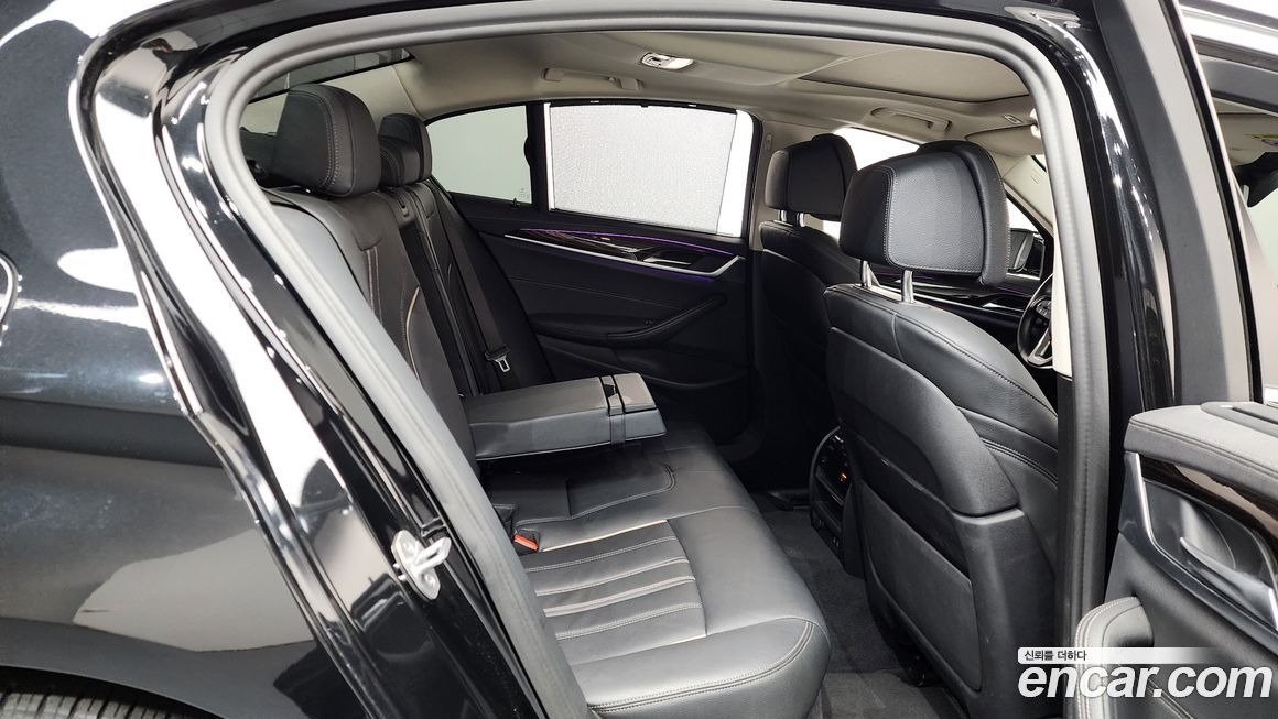 BMW 5-Series 2022