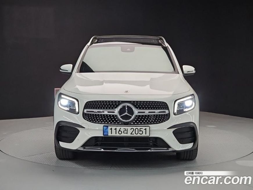 Mercedes-Benz GLB-Class 2021