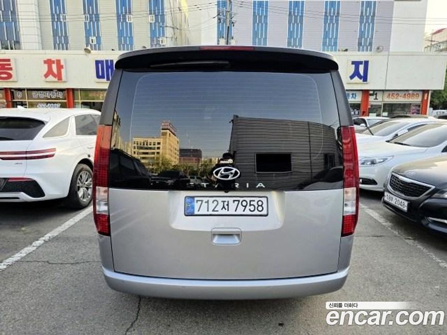 Hyundai Staria 2023