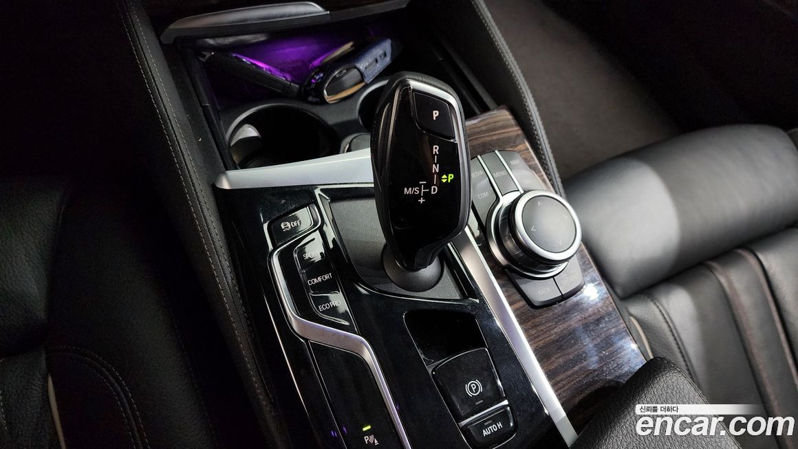 BMW 5-Series 2022