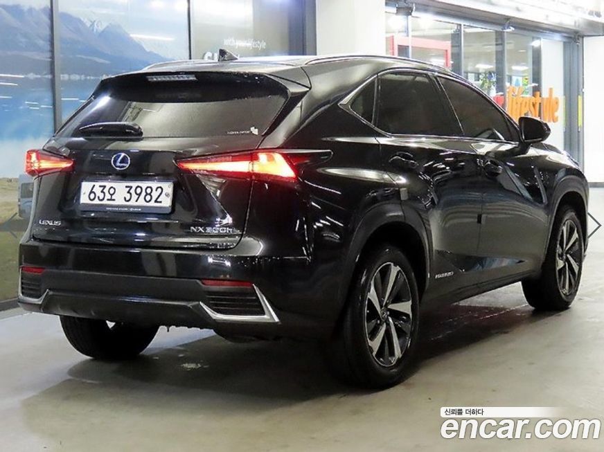 Lexus NX 2019