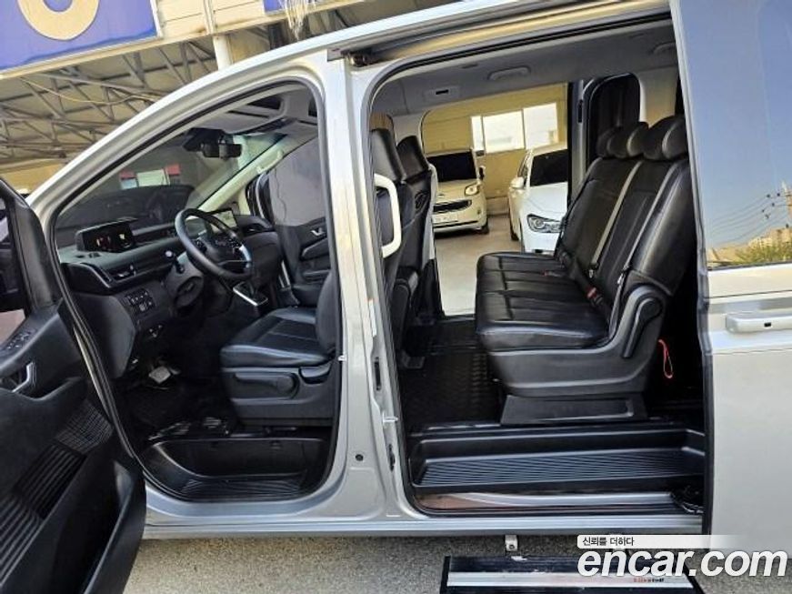 Hyundai Staria 2023