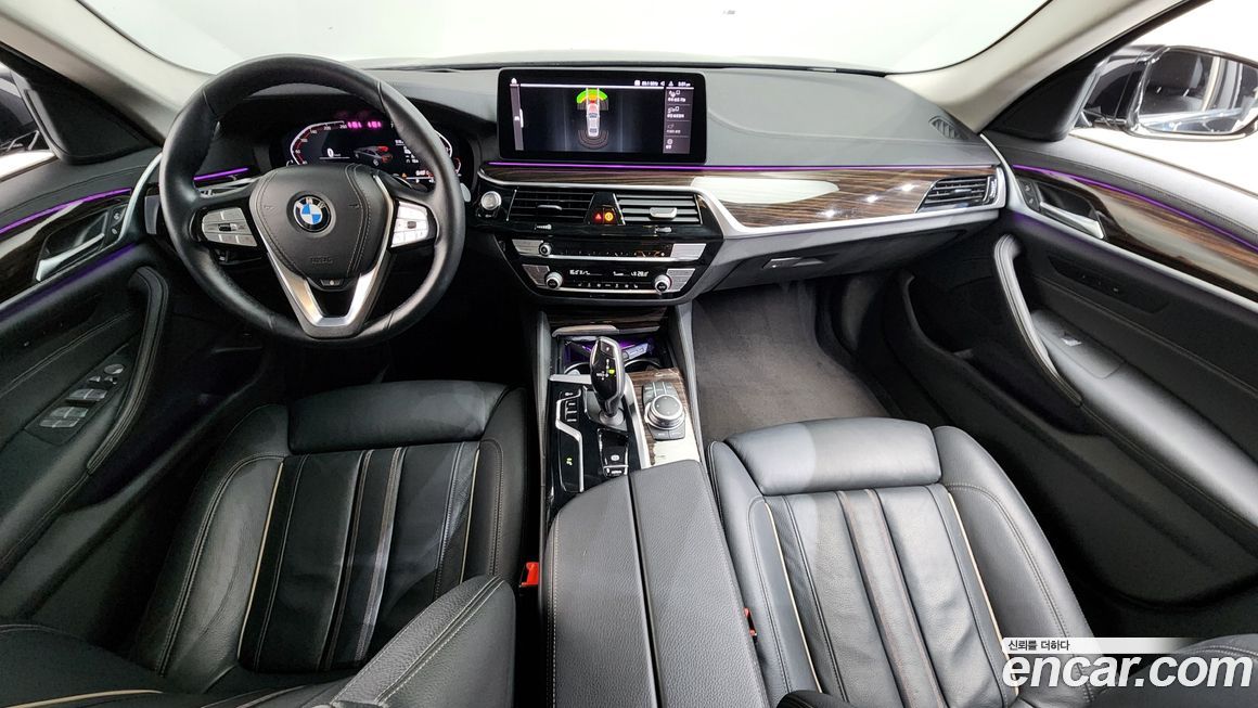 BMW 5-Series 2022