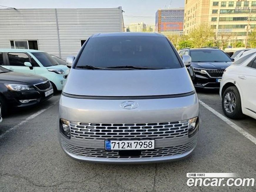 Hyundai Staria 2023