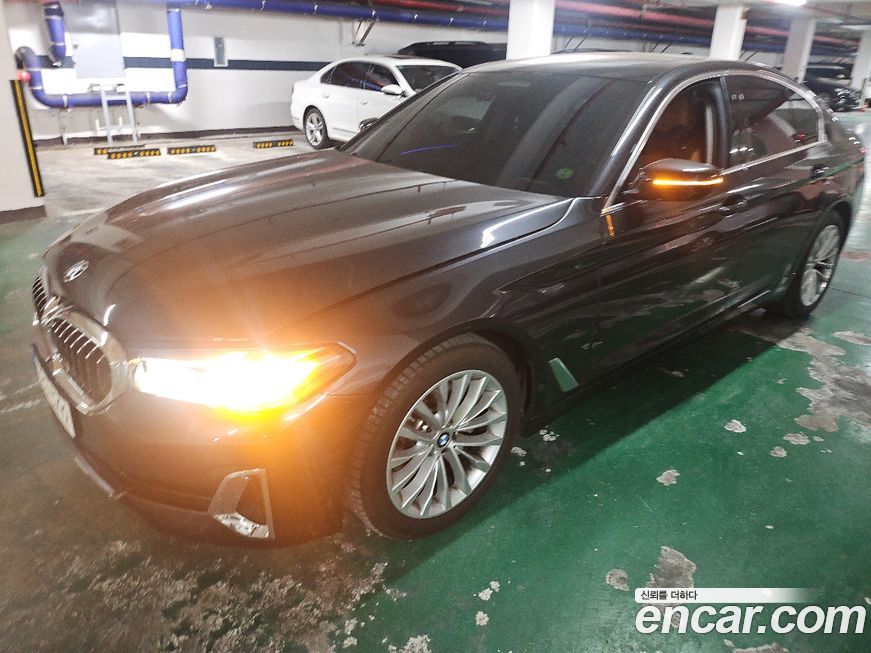 BMW 5-Series 2022