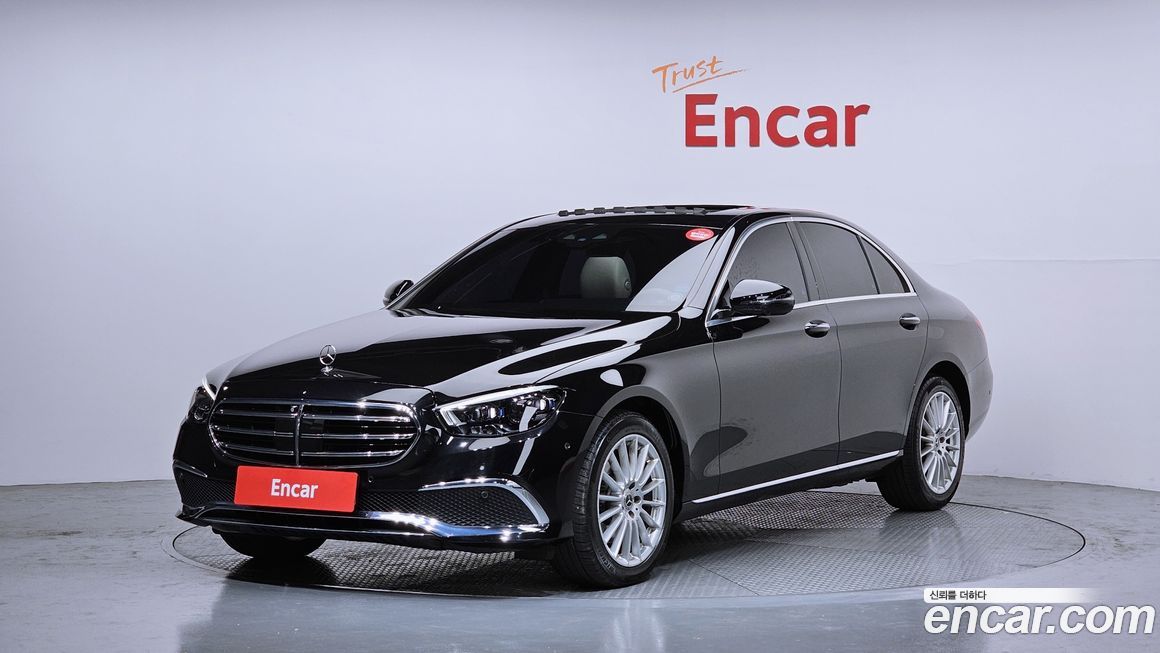 Mercedes-Benz E-Class 2022