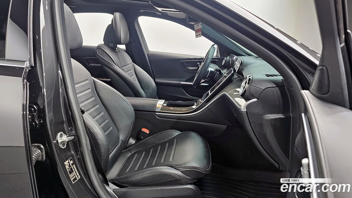 Mercedes-Benz C-Class 2022