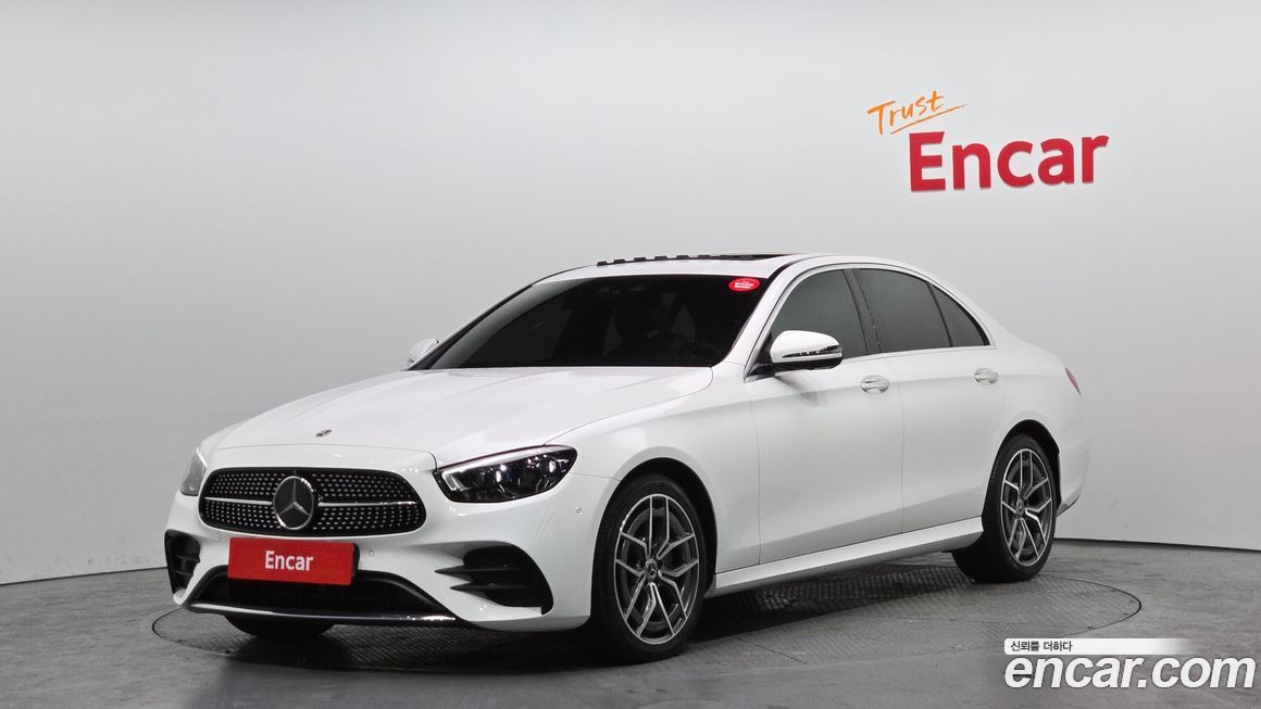 Mercedes-Benz E-Class 2022