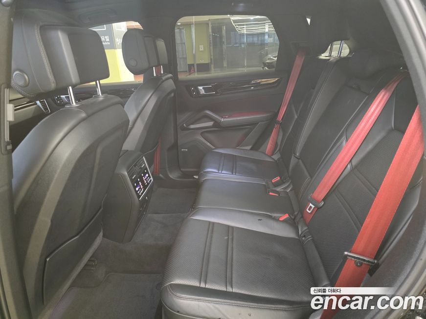 Porsche Cayenne 2020