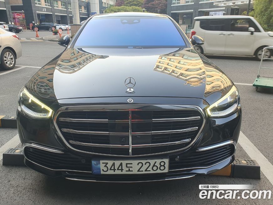Mercedes-Benz S-Class 2021