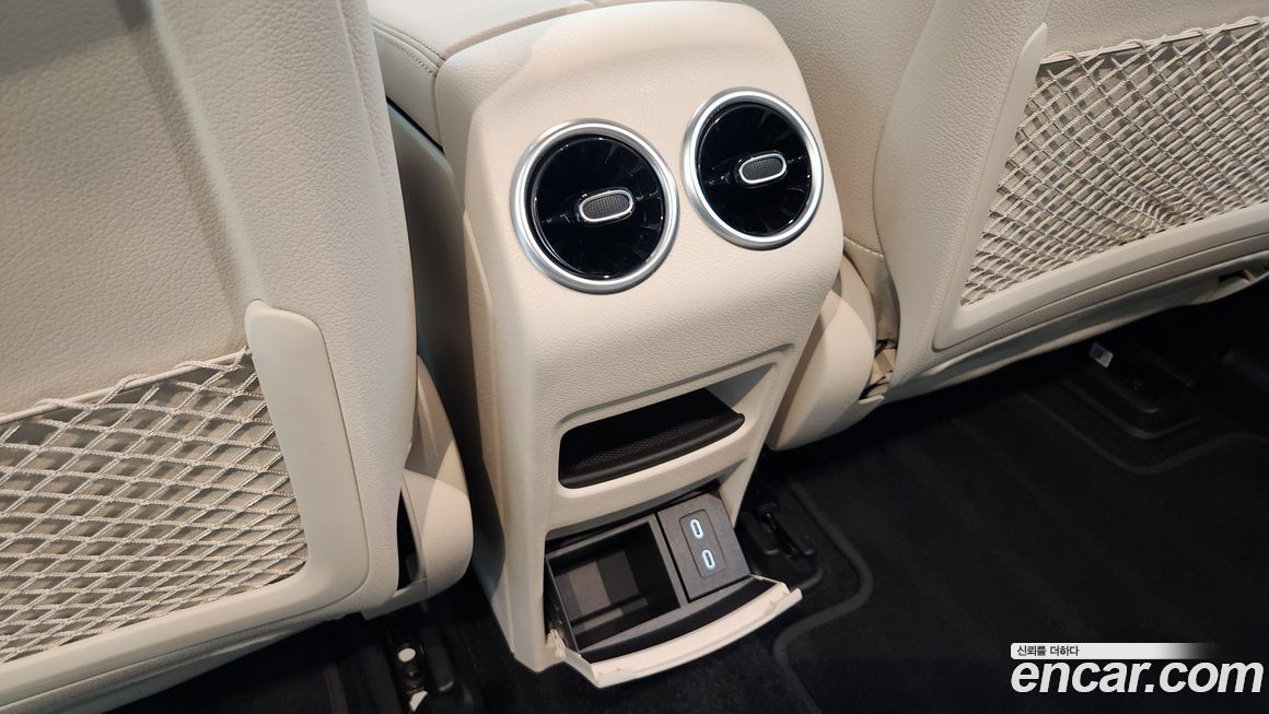 Mercedes-Benz EQB 2025