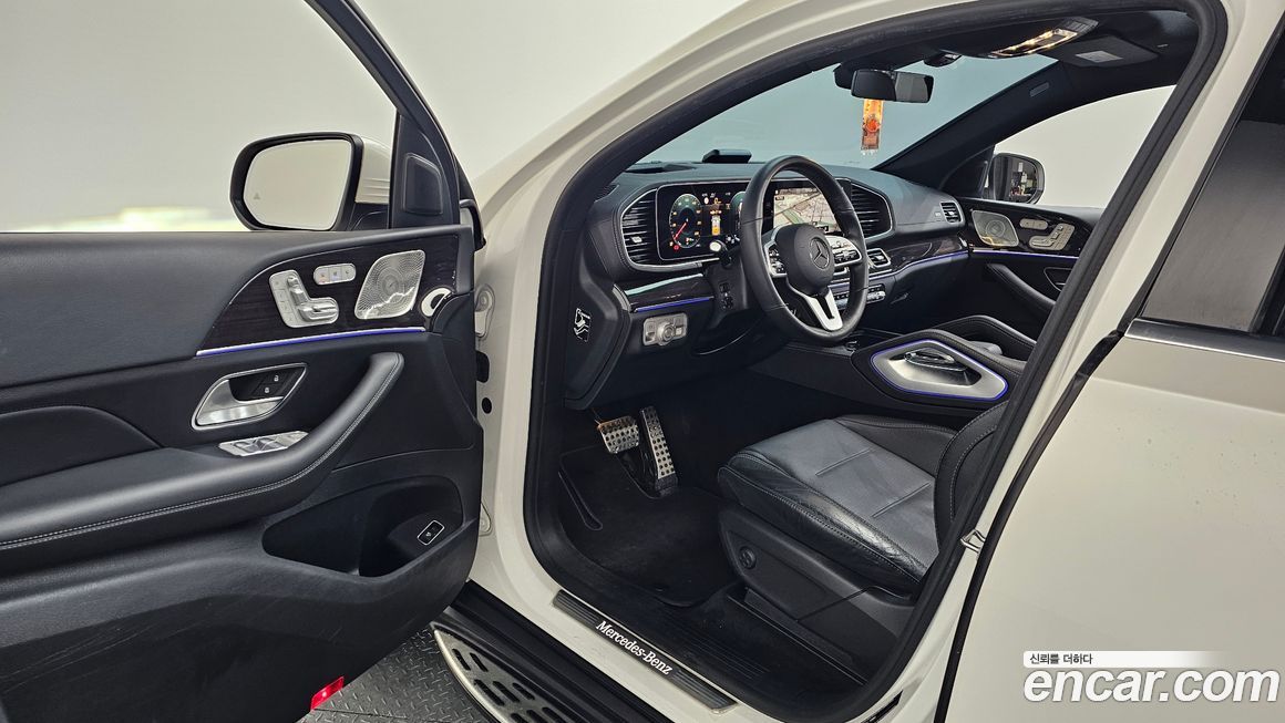 Mercedes-Benz GLE-Class 2021