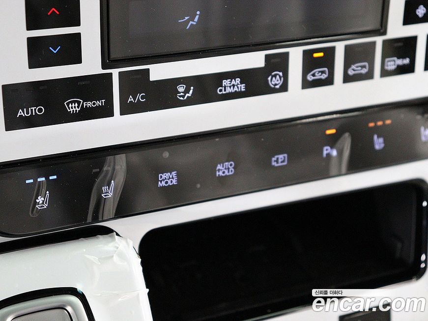 Hyundai Staria 2025