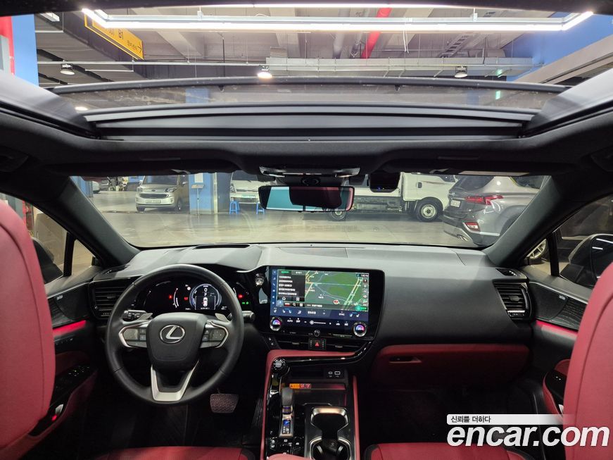 Lexus NX 2025