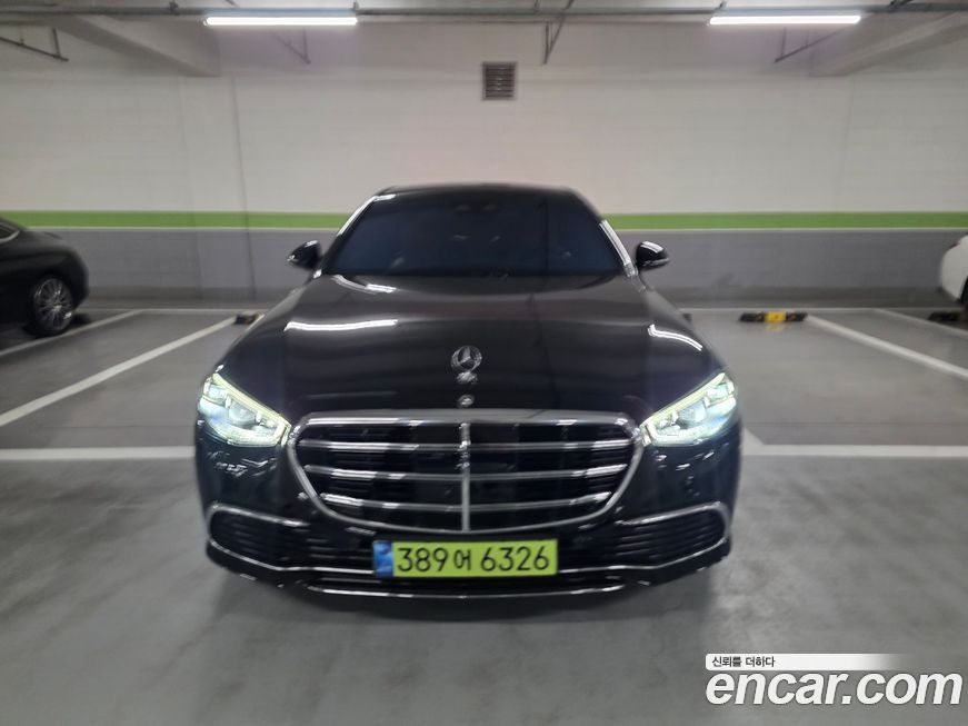 Mercedes-Benz S-Class 2021