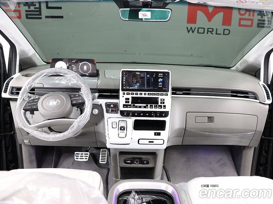 Hyundai Staria 2025
