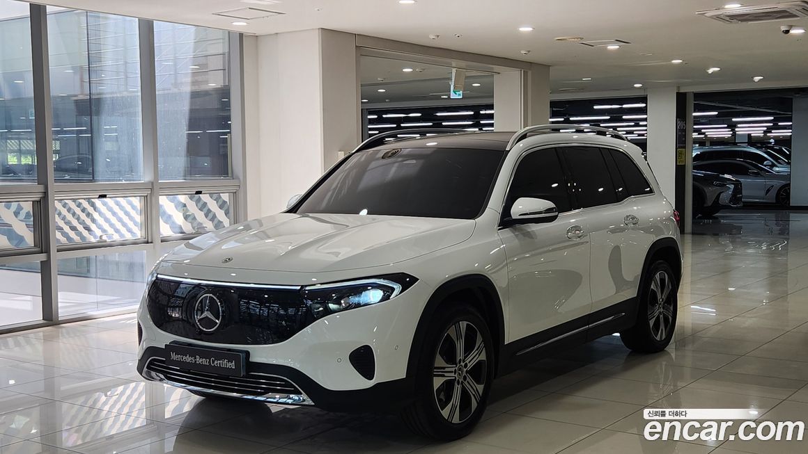 Mercedes-Benz EQB 2025