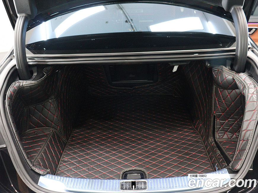 Mercedes-Benz S-Class 2022