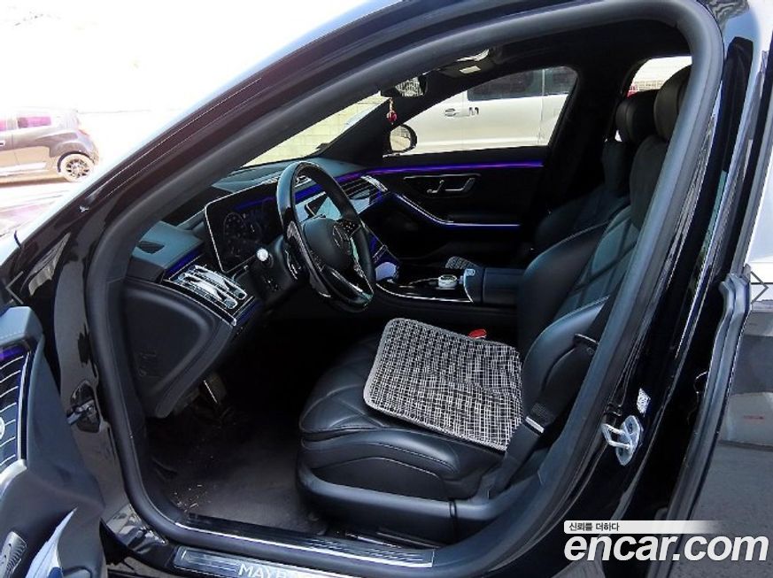 Mercedes-Benz S-Class 2023