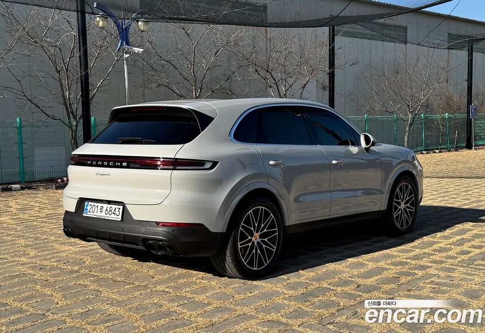 Porsche Cayenne 2024