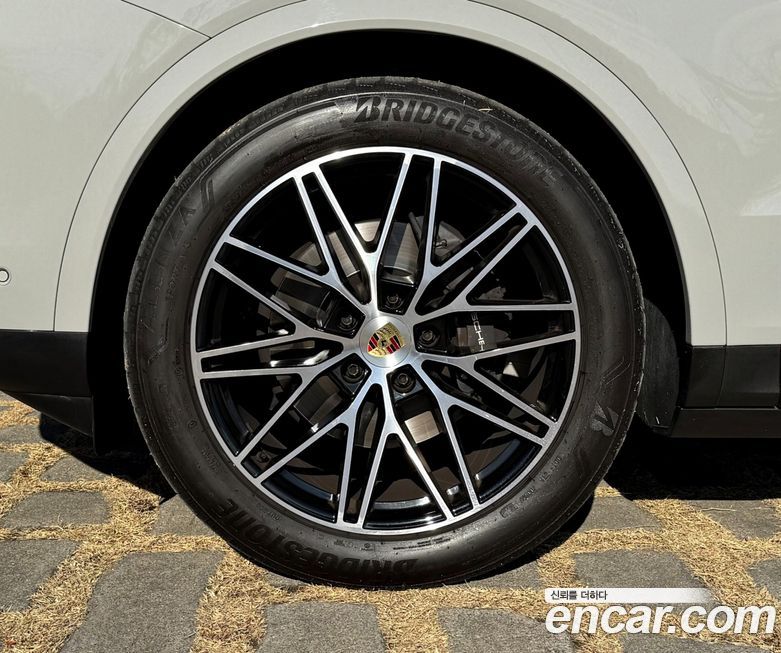 Porsche Cayenne 2024