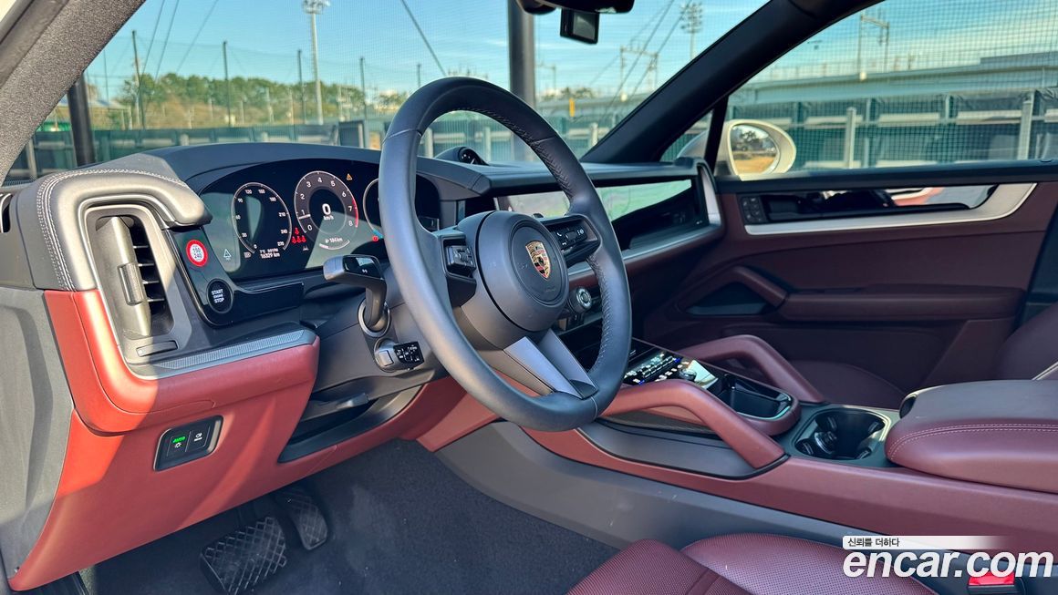 Porsche Cayenne 2024