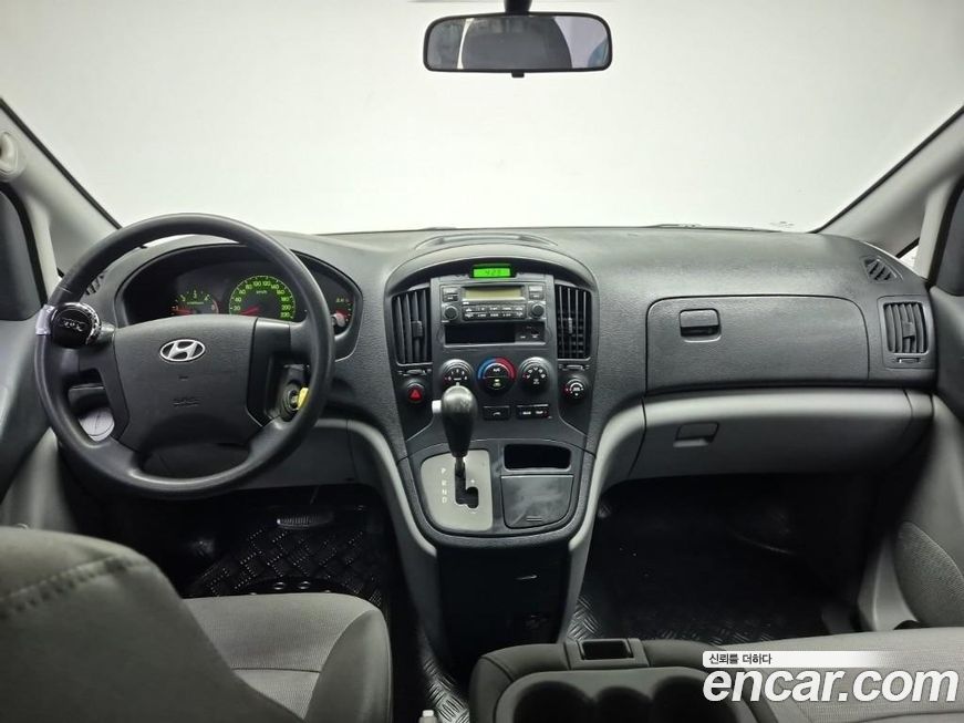 Hyundai Starex 2011